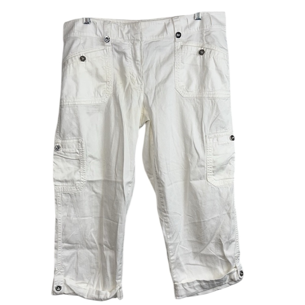 White House Black Market crop length white cargo pants size 12